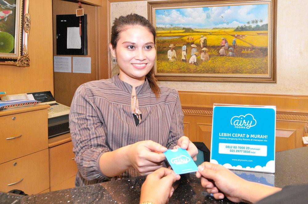 Hotel Maricaya Makassar Buitenkant foto