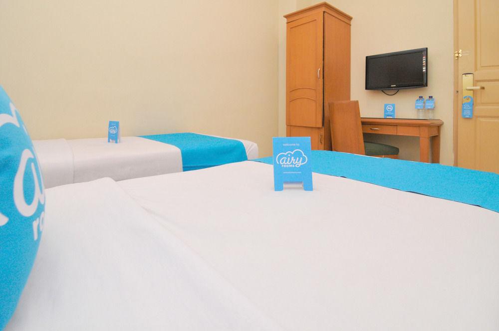 Hotel Maricaya Makassar Buitenkant foto