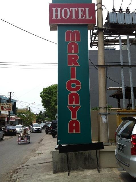 Hotel Maricaya Makassar Buitenkant foto