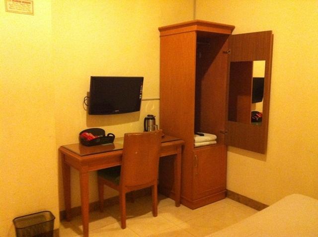 Hotel Maricaya Makassar Buitenkant foto